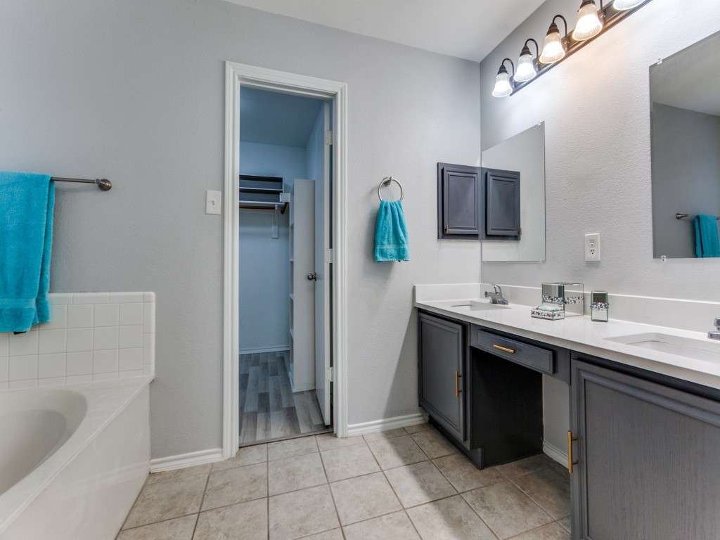 1305 Greenbriar Lane Mckinney TX 75069