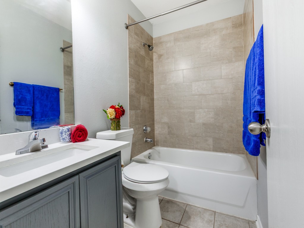 1305 Greenbriar Lane Mckinney TX 75069