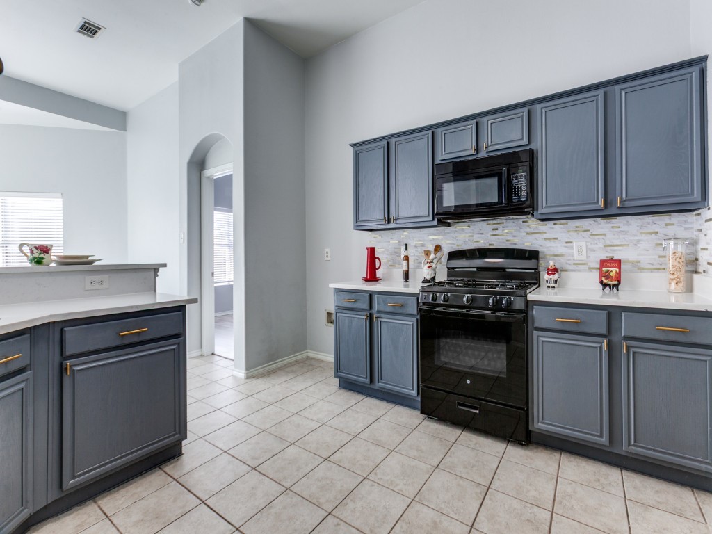 1305 Greenbriar Lane Mckinney TX 75069