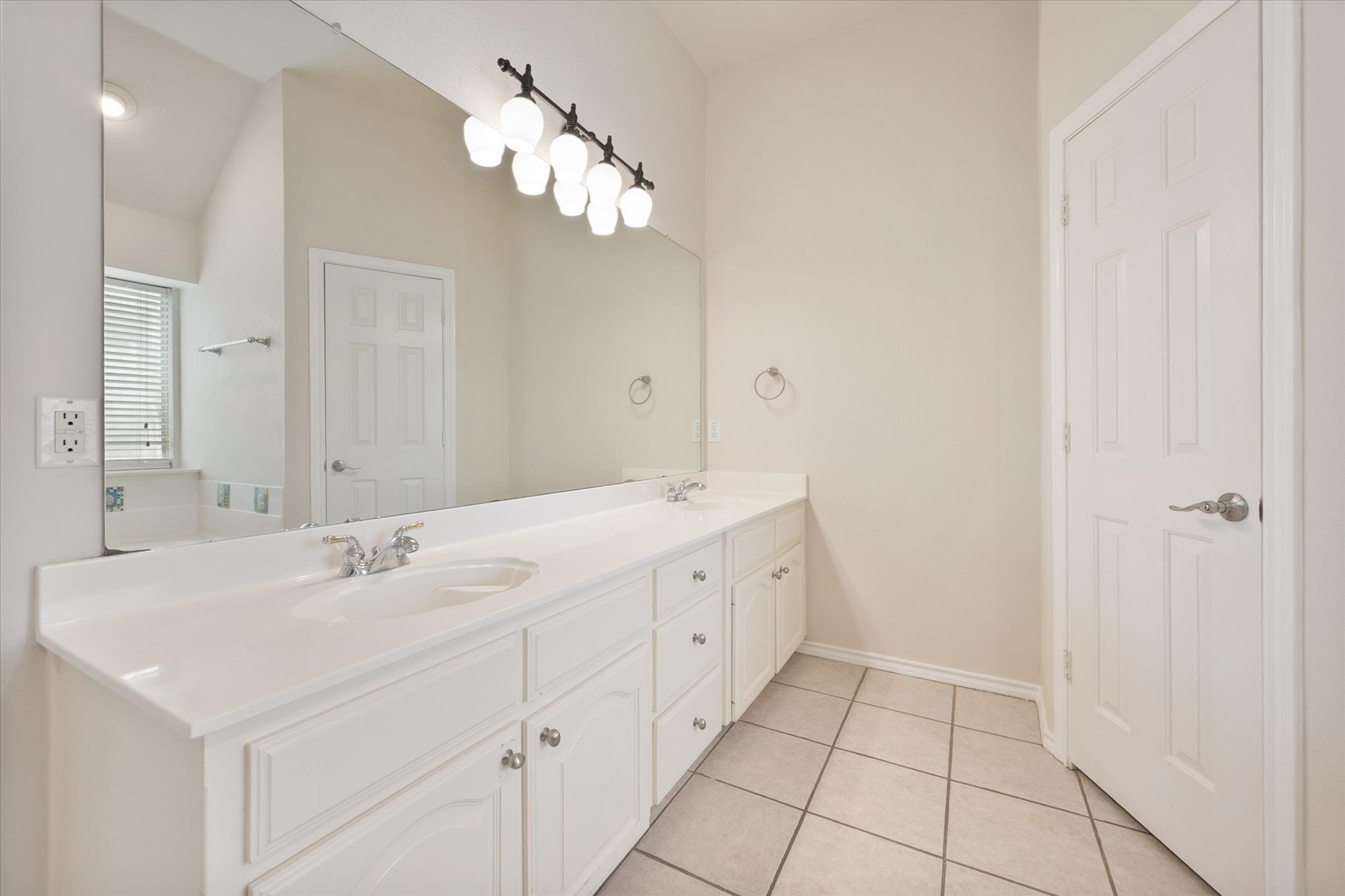 6103 Sea Island Trail Arlington TX 76001