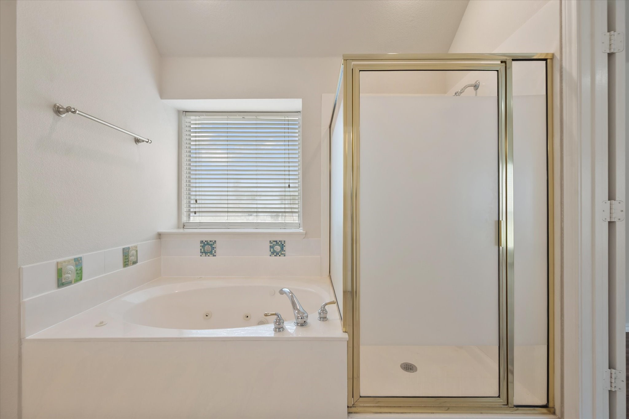 6103 Sea Island Trail Arlington TX 76001