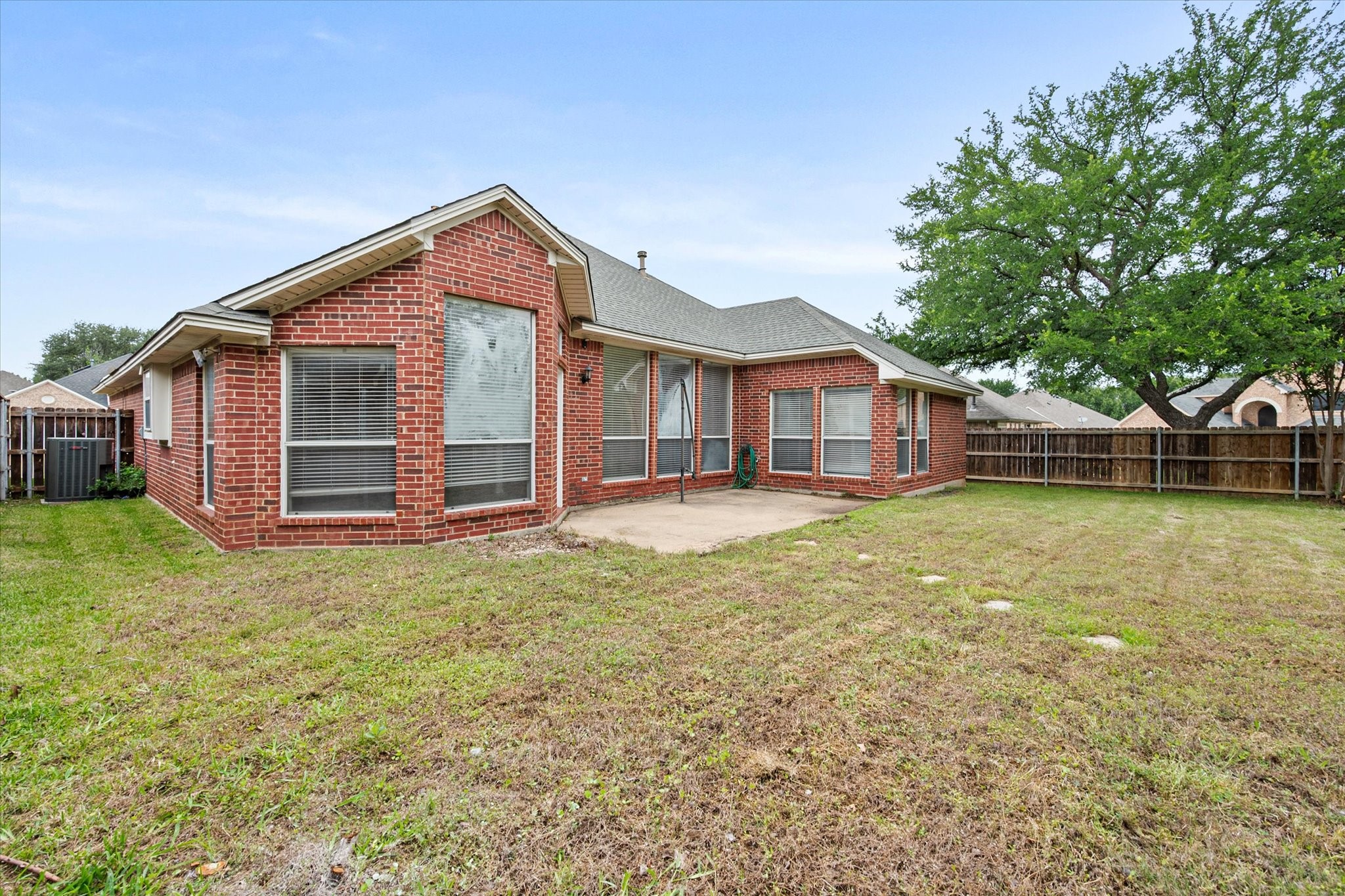 6103 Sea Island Trail Arlington TX 76001