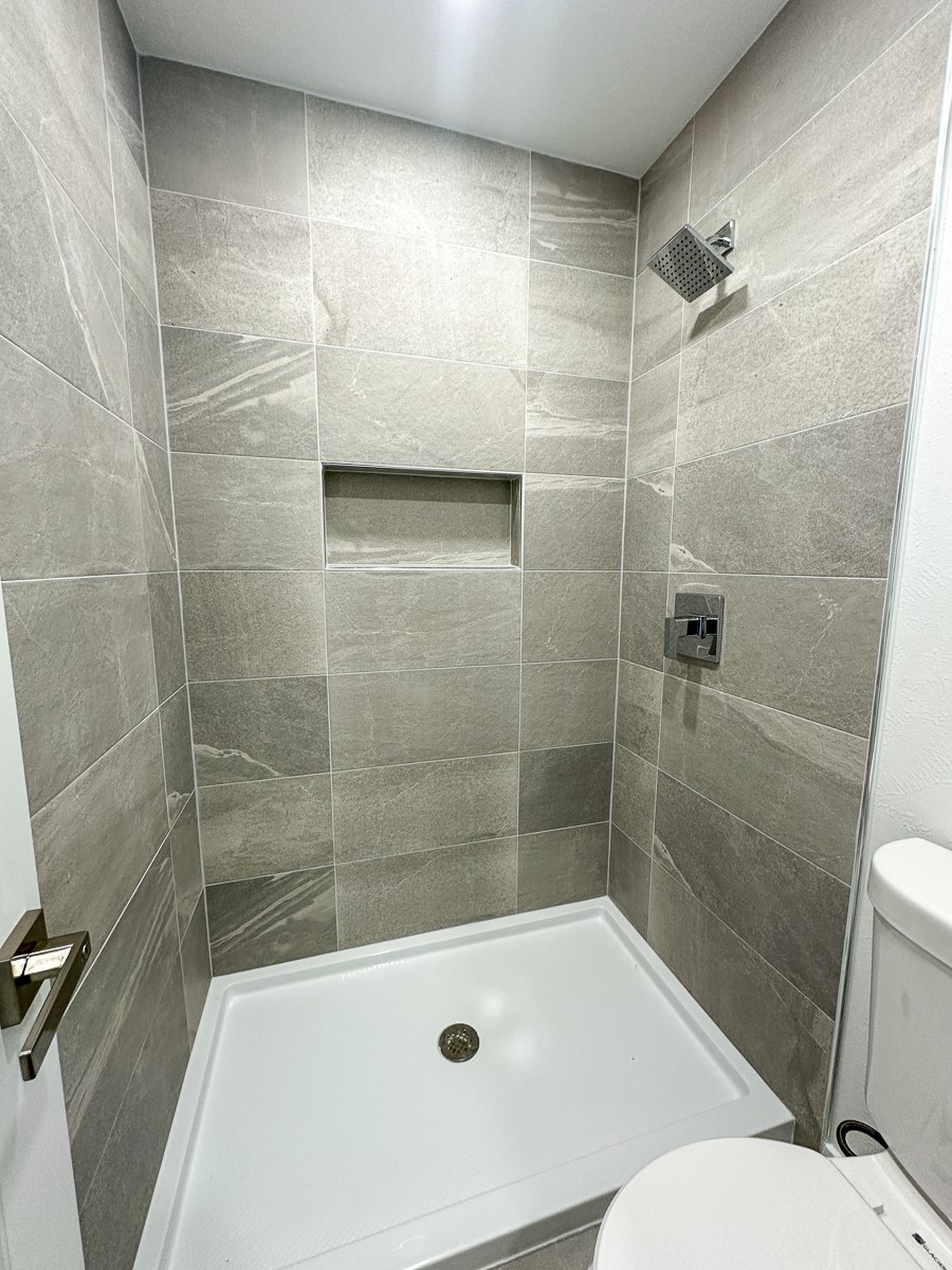 12607 Gaslite Circle Farmers Branch TX 75234