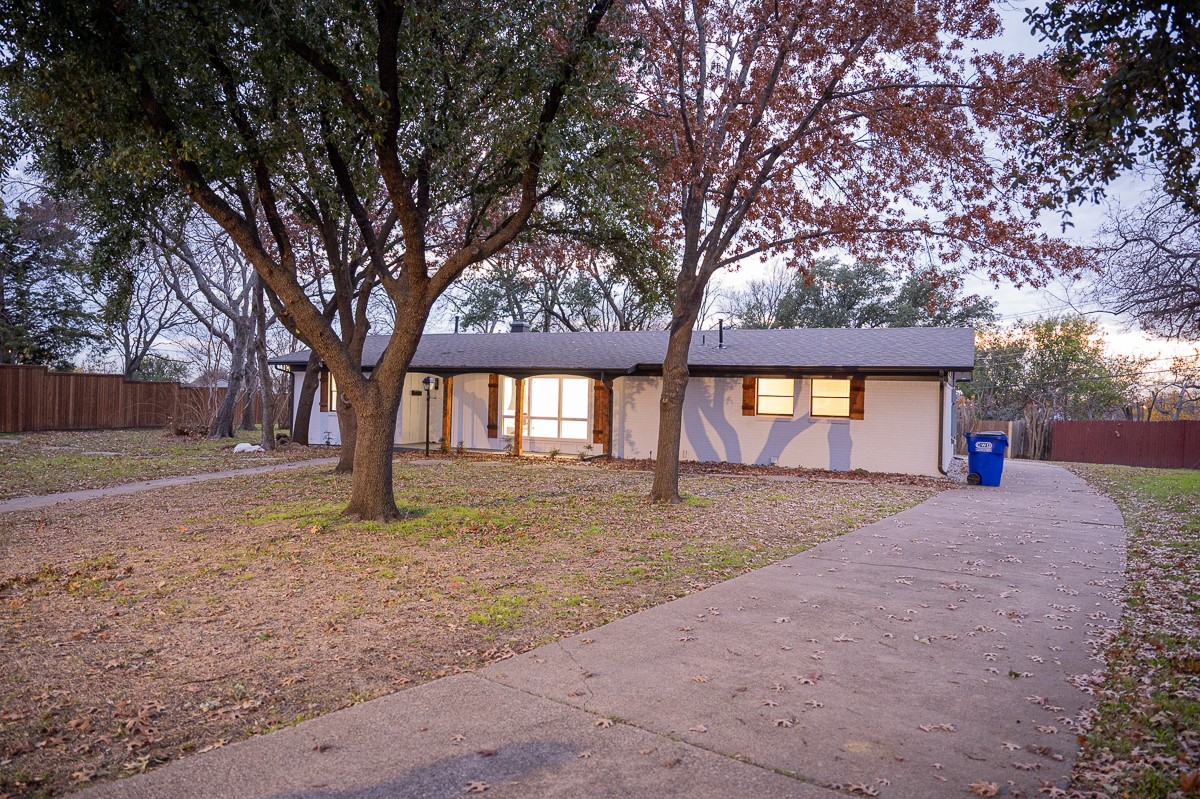 12607 Gaslite Circle Farmers Branch TX 75234