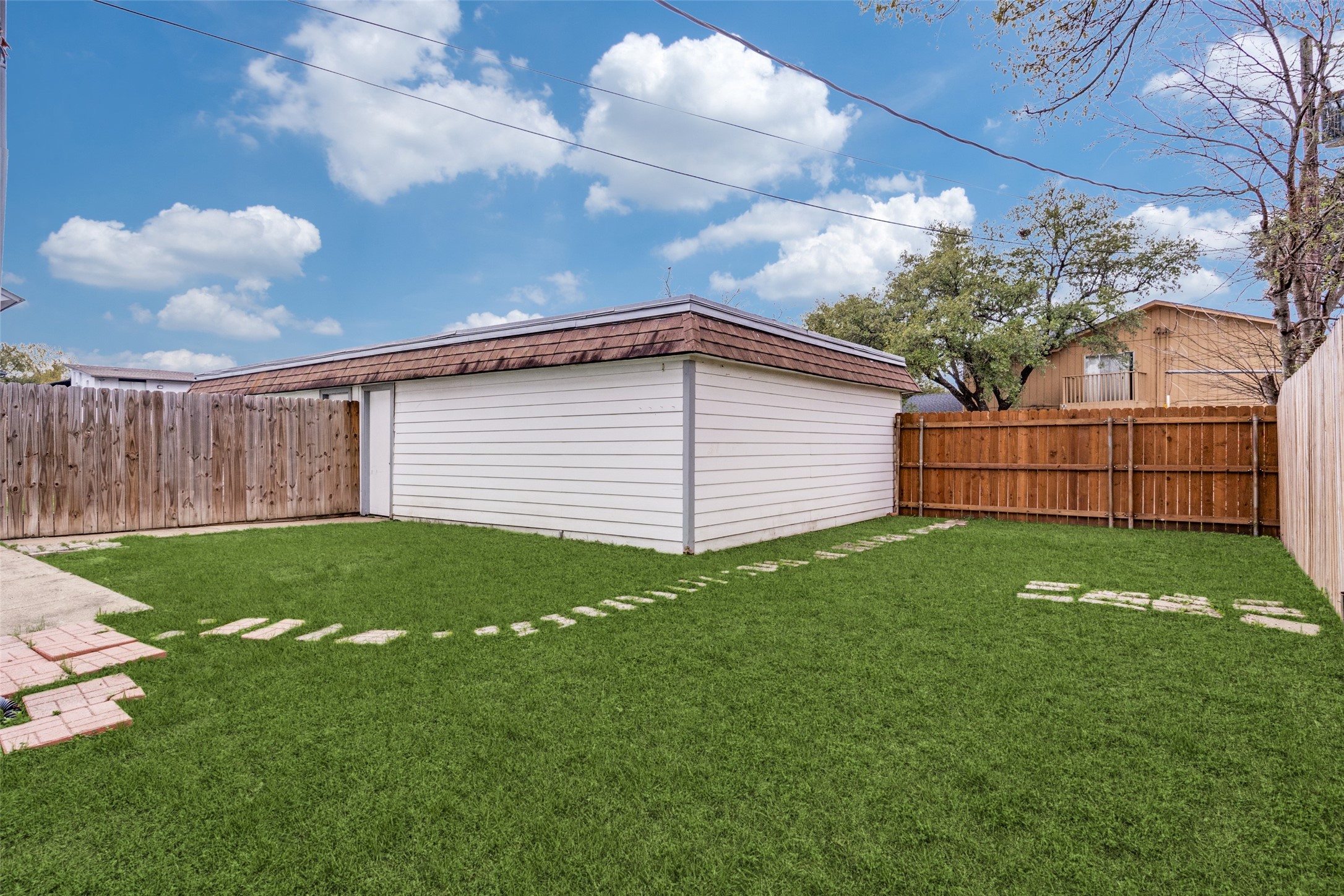 11348 Mccree Road Dallas TX 75238