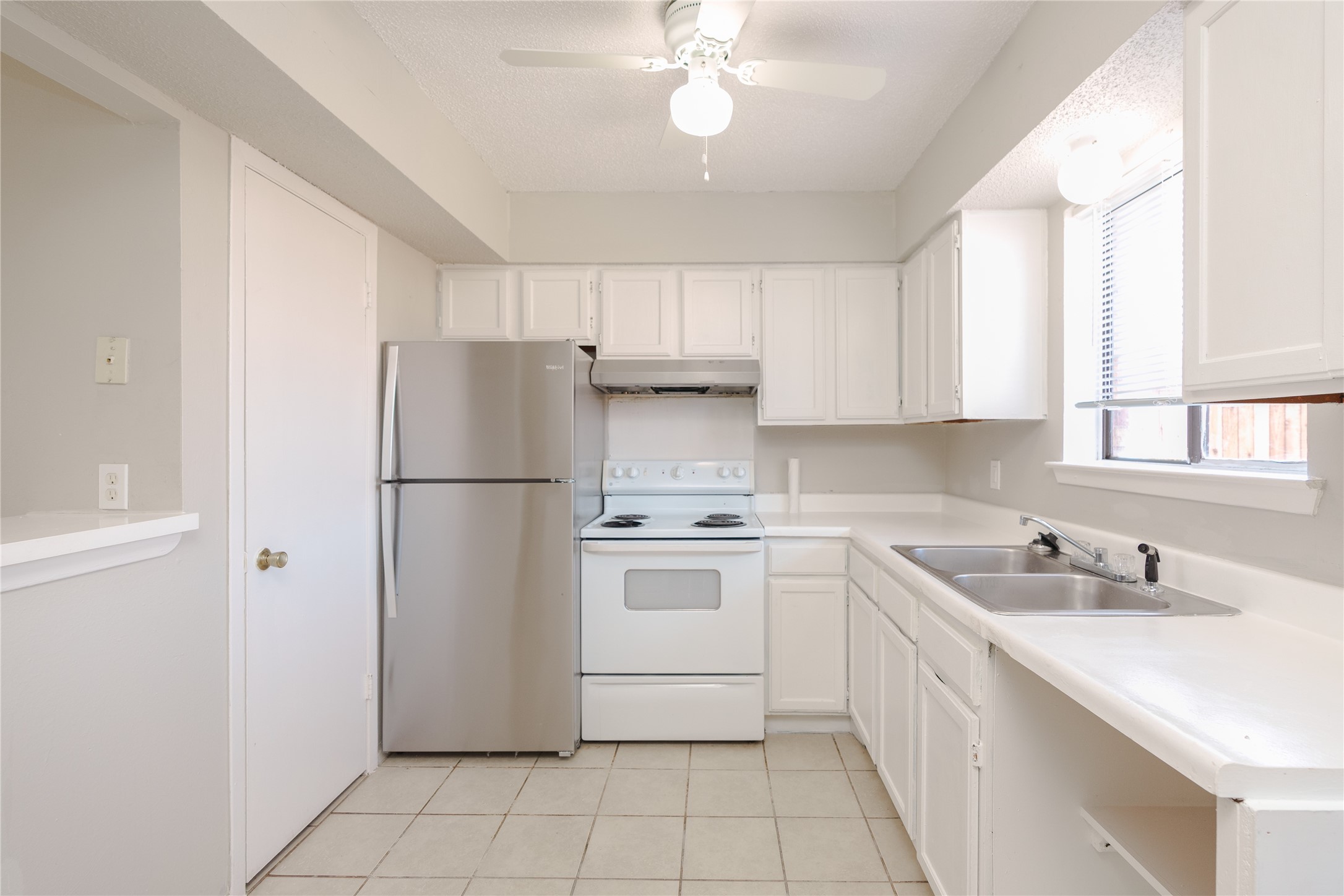 2813 Wimbledon Court Garland TX 75041