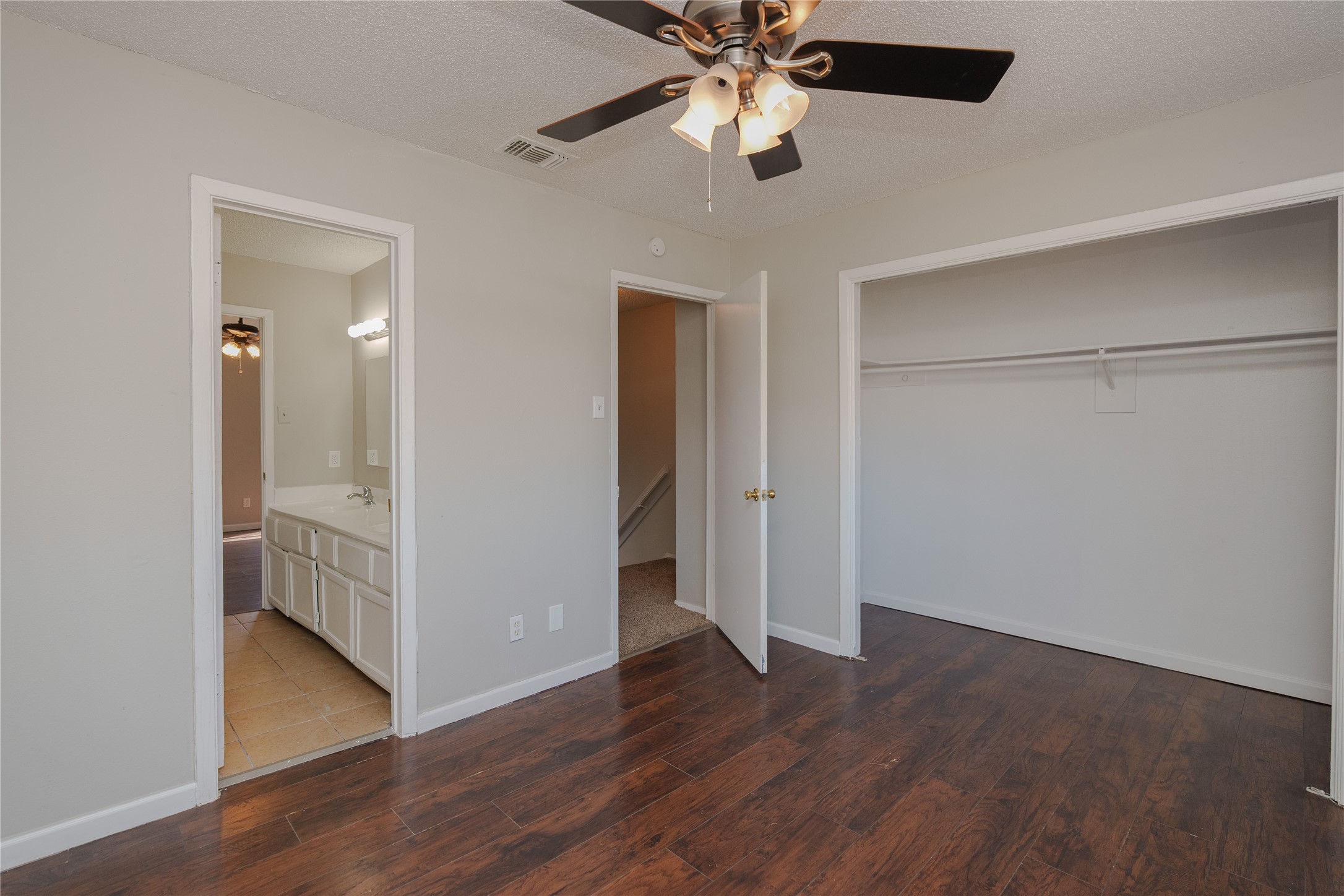 2813 Wimbledon Court Garland TX 75041