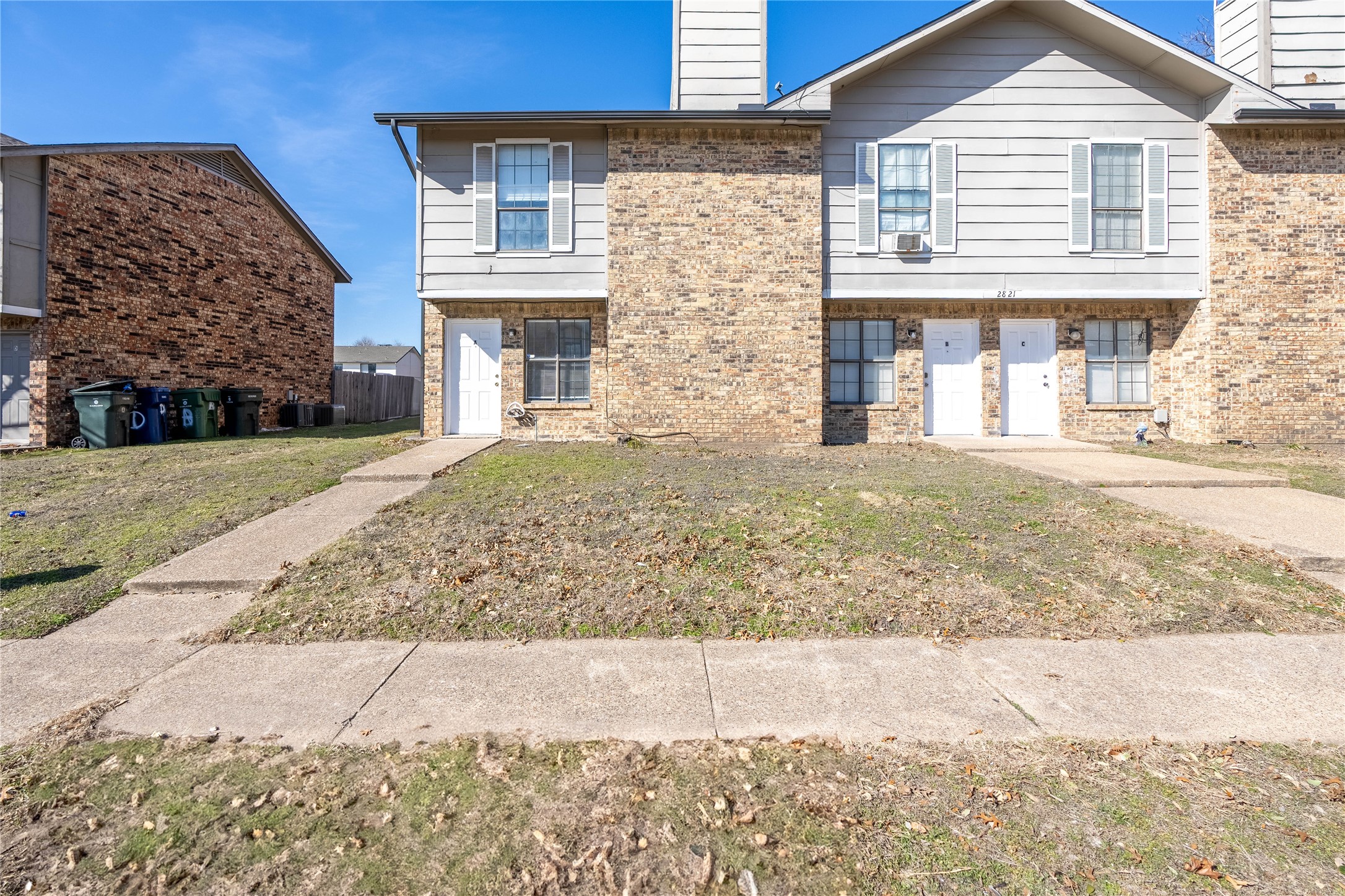 2813 Wimbledon Court Garland TX 75041