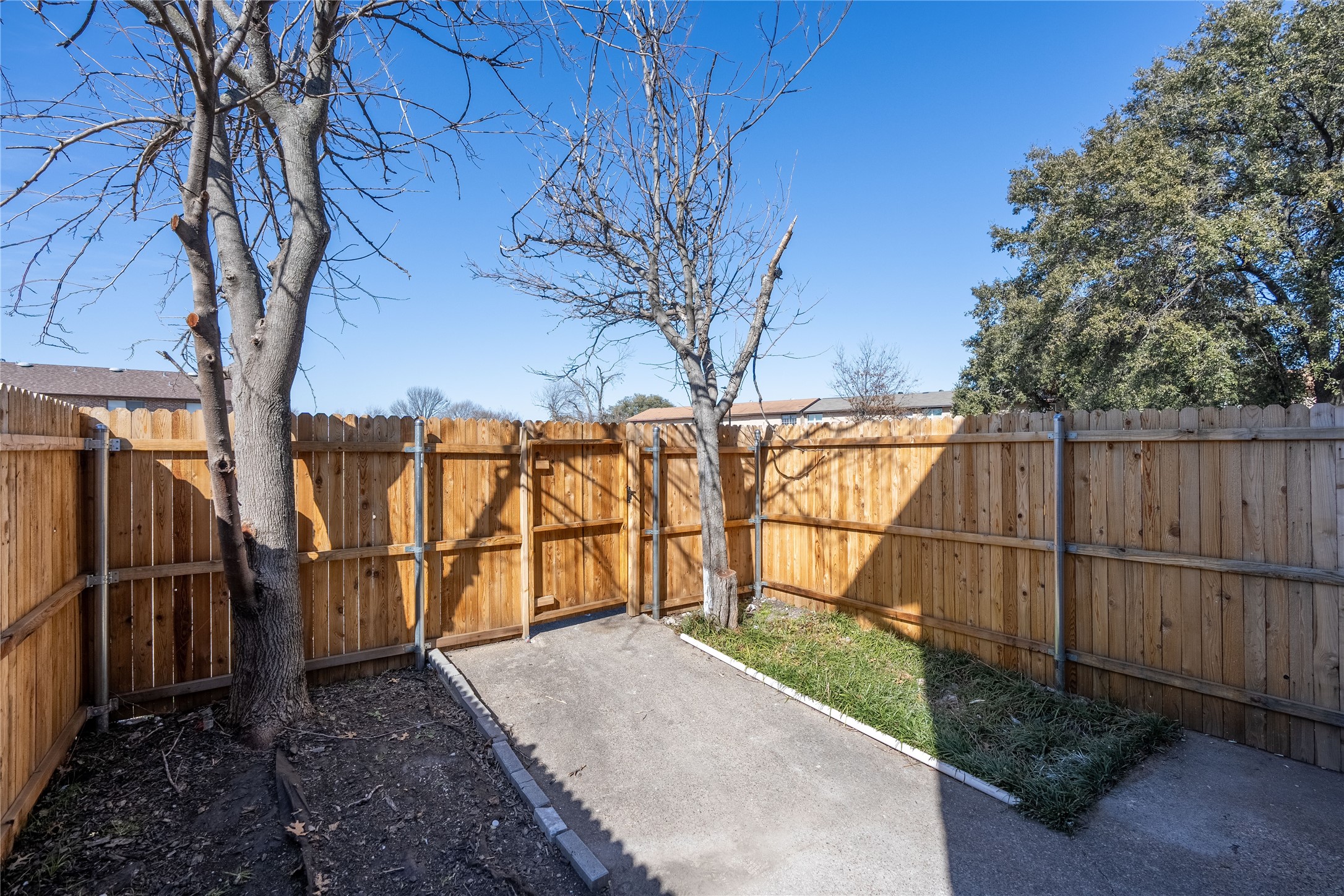 2813 Wimbledon Court Garland TX 75041