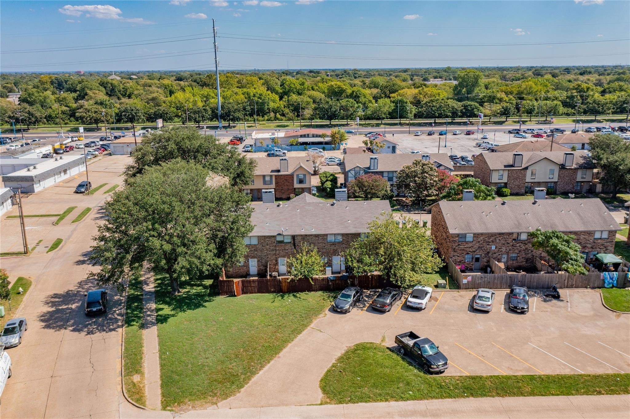 2813 Wimbledon Court Garland TX 75041
