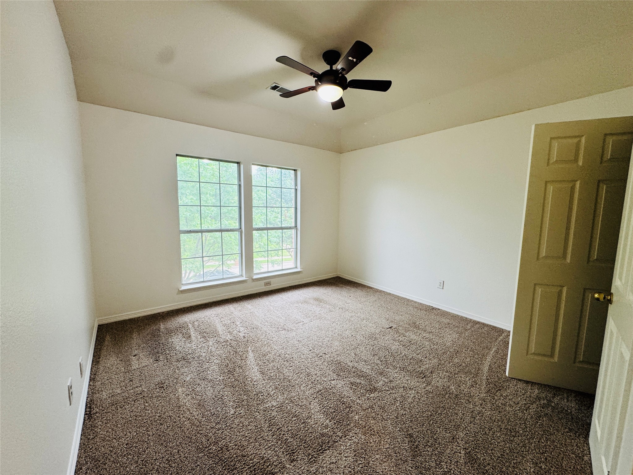 2762 Hillview Drive Lewisville TX 75067