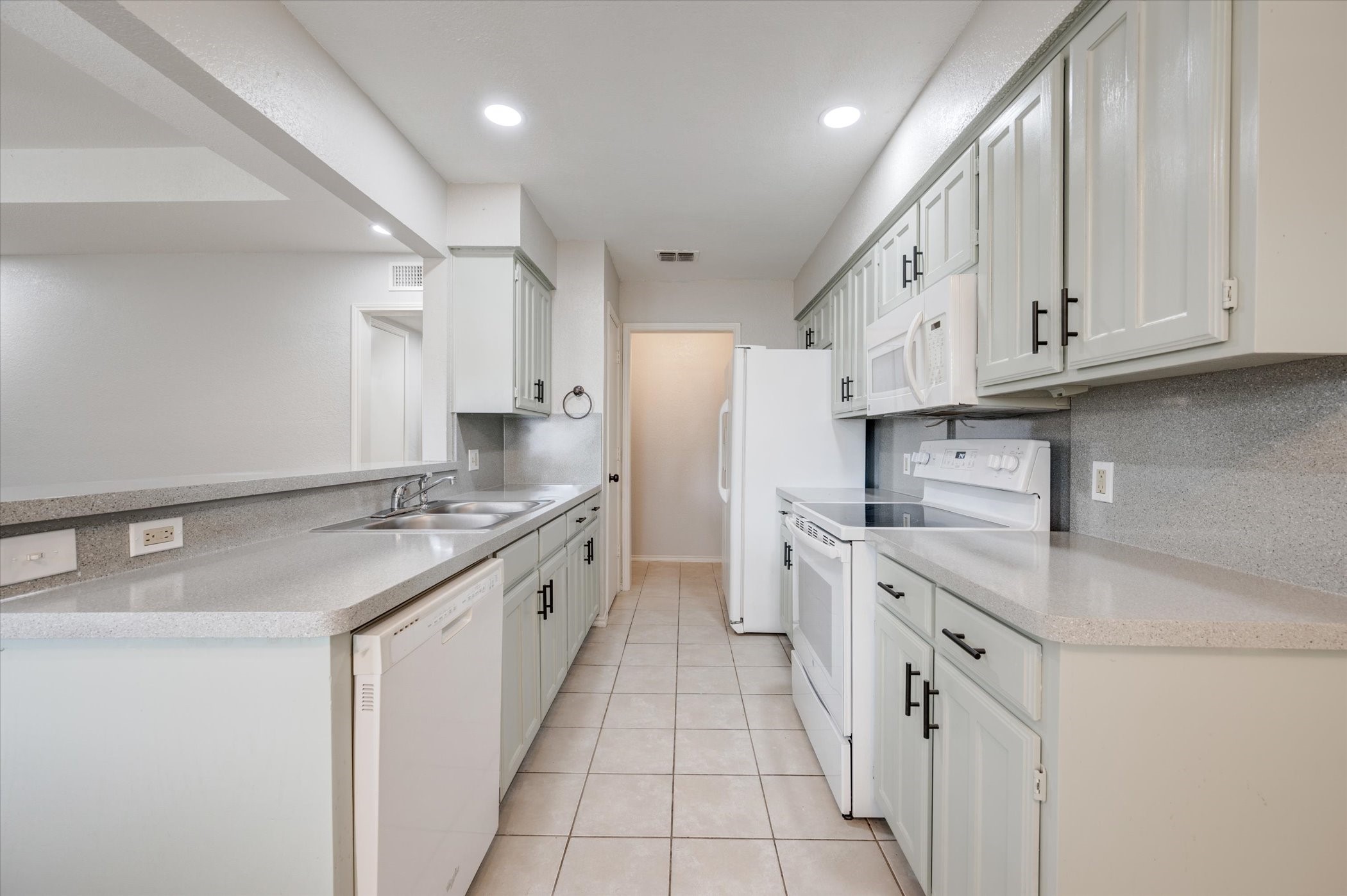 2319 Indigo Lane Arlington TX 76015