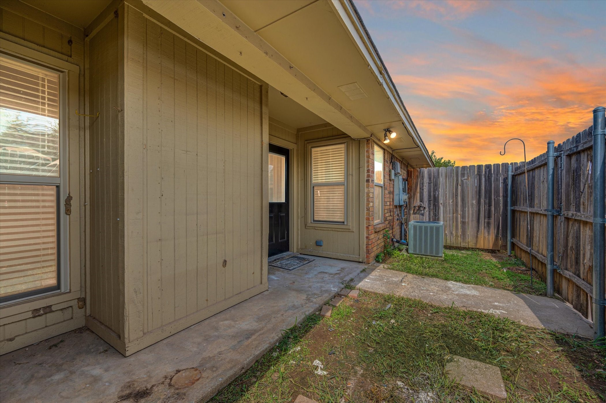 2319 Indigo Lane Arlington TX 76015