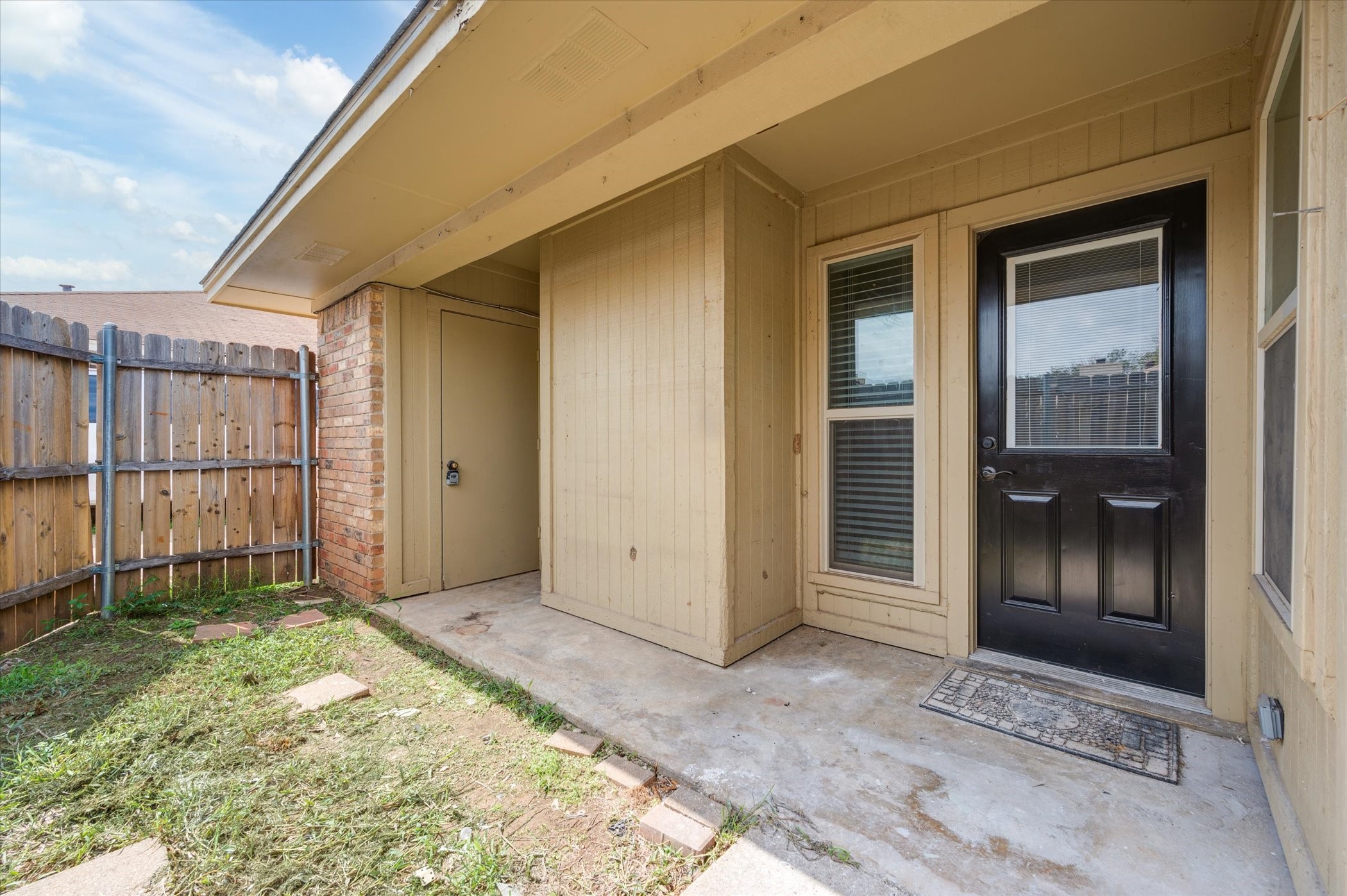 2319 Indigo Lane Arlington TX 76015