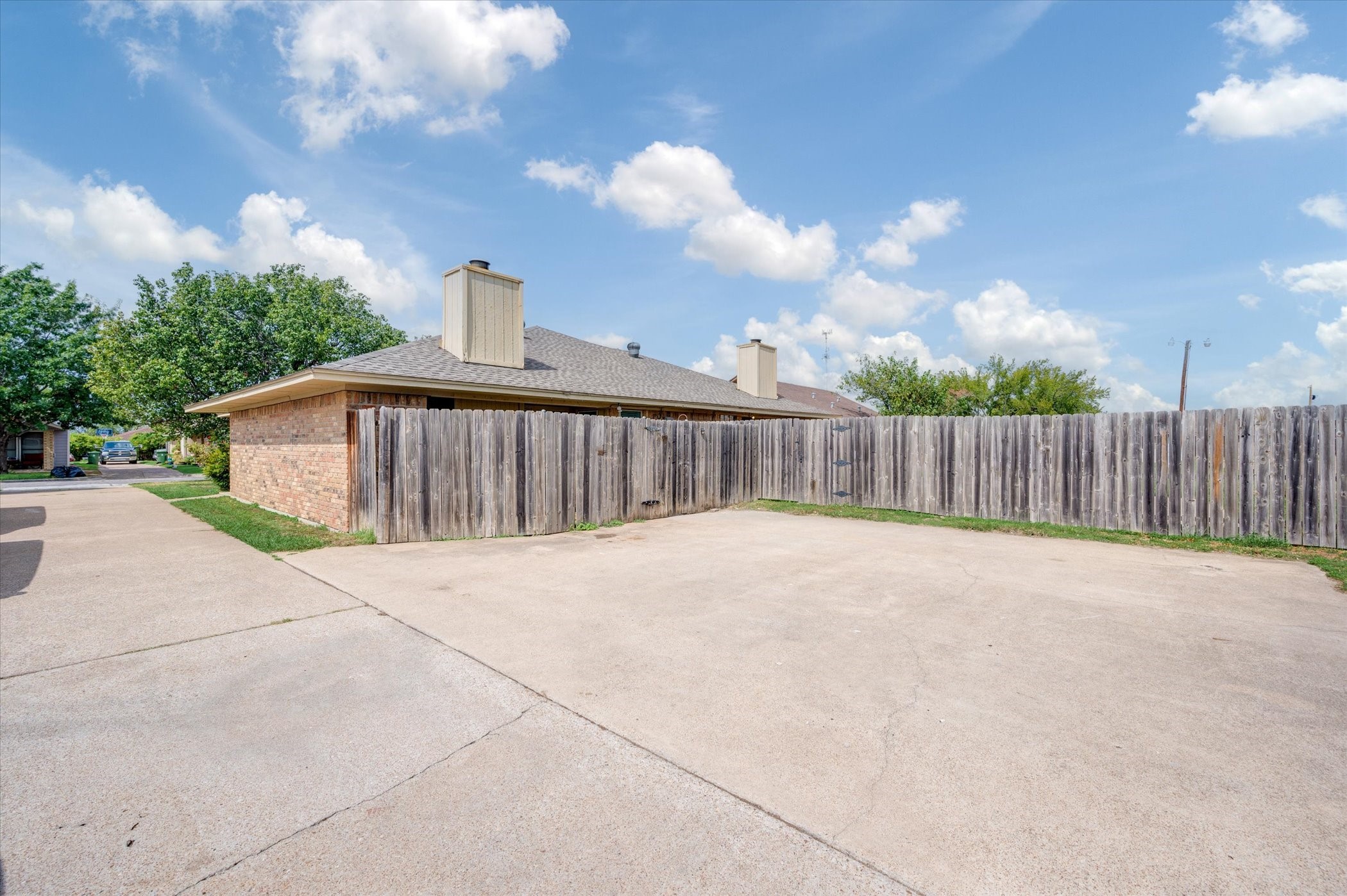 2319 Indigo Lane Arlington TX 76015