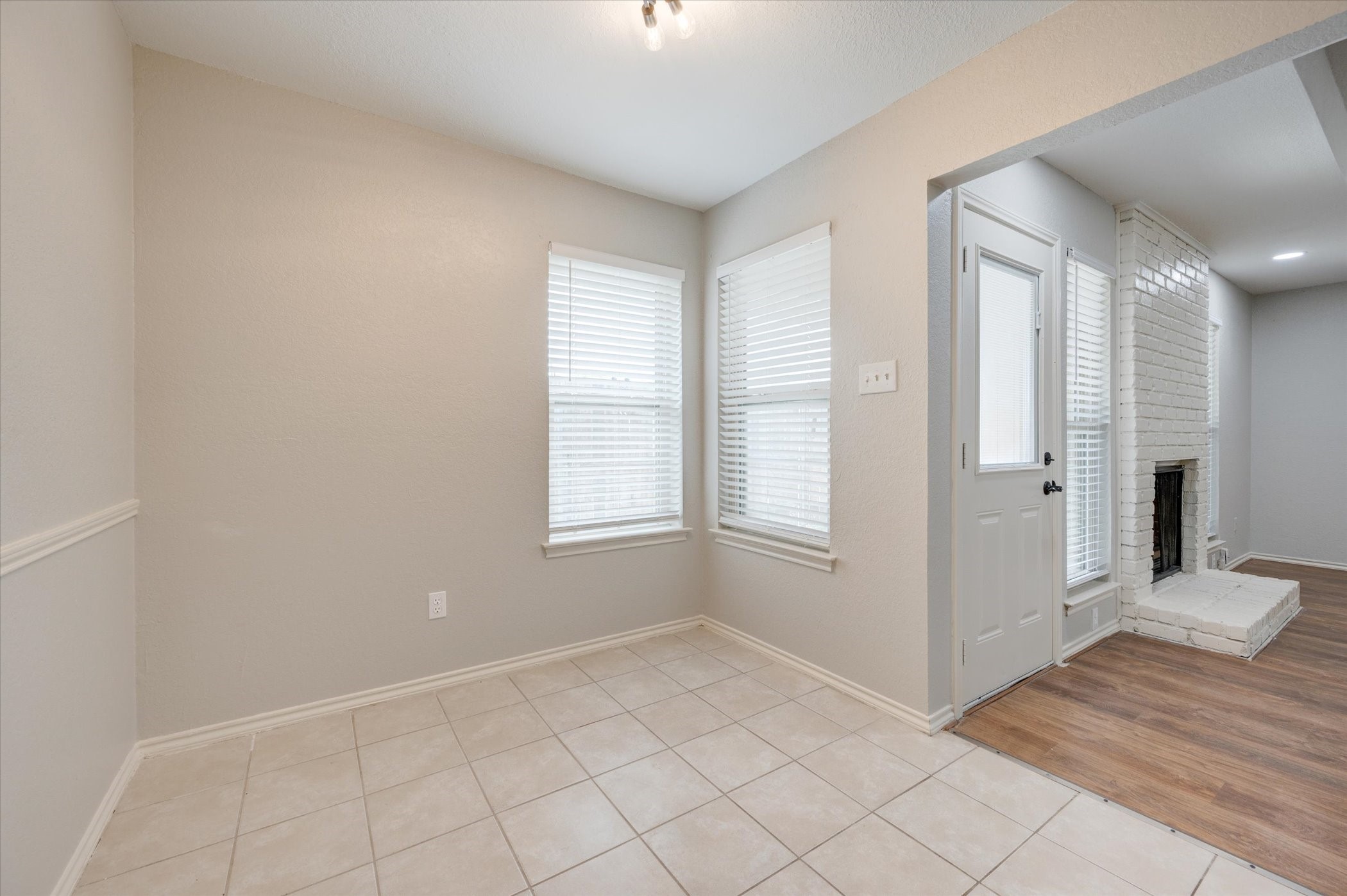 2319 Indigo Lane Arlington TX 76015