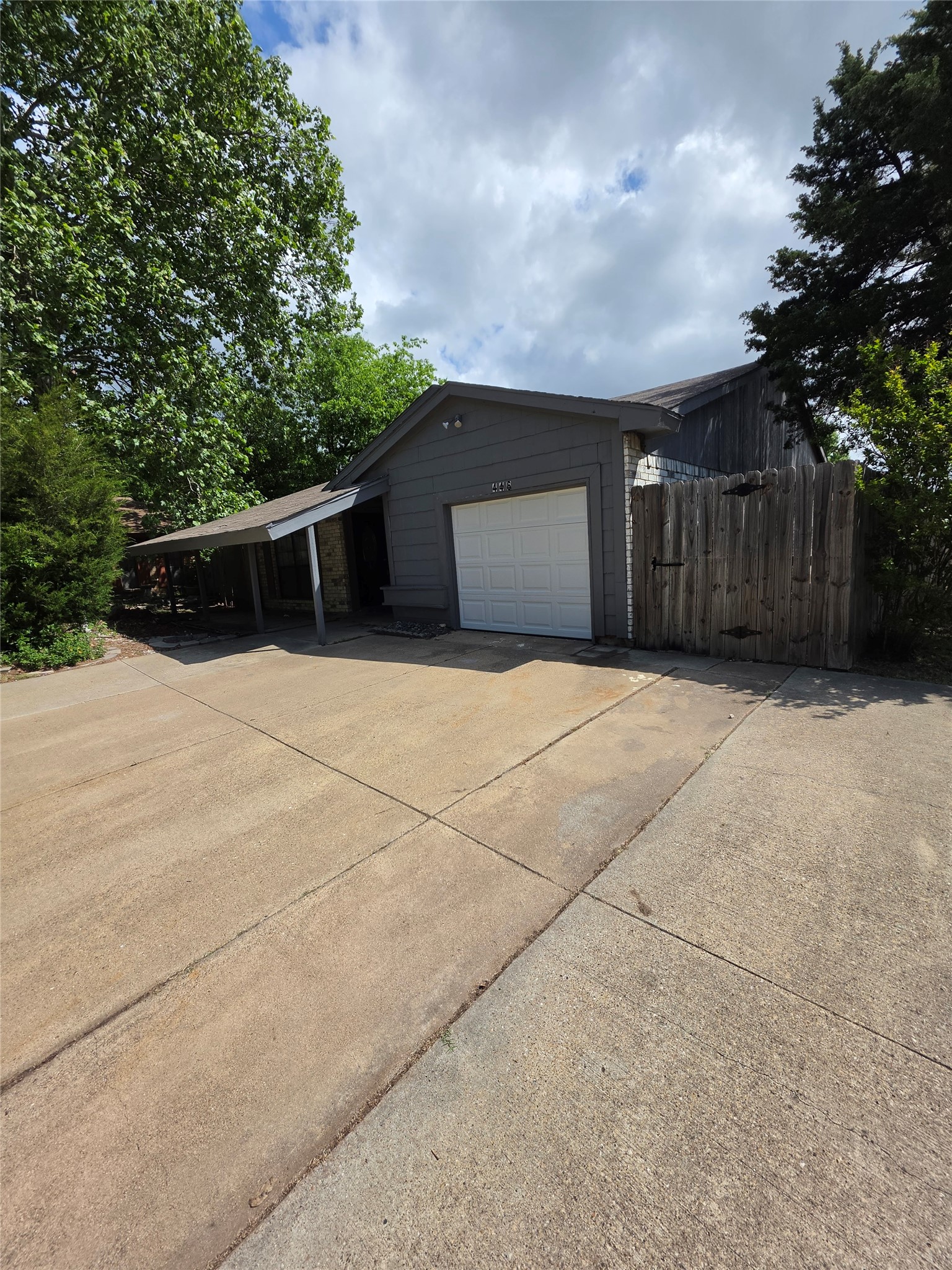446 Justice Cedar Hill TX 75104