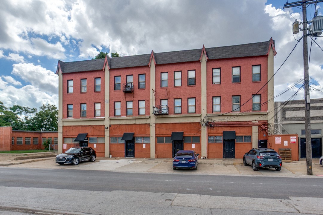2007 S Ervay Street Dallas TX 75215