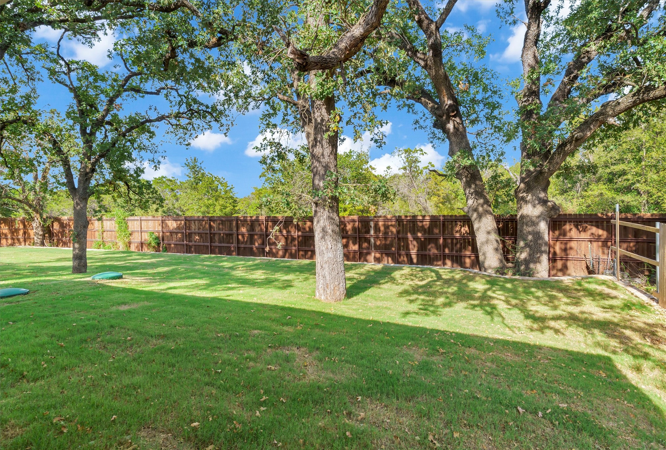 811 Branding Iron Trail Granbury TX 76049