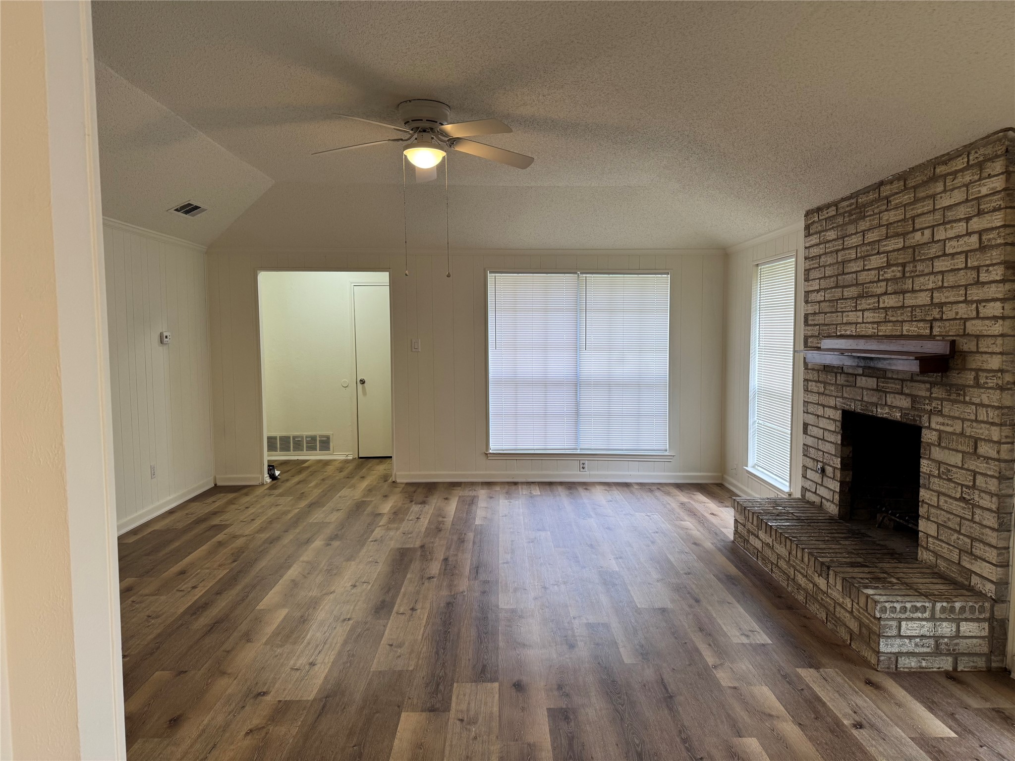 2217 Woodcreek Carrollton TX 75006