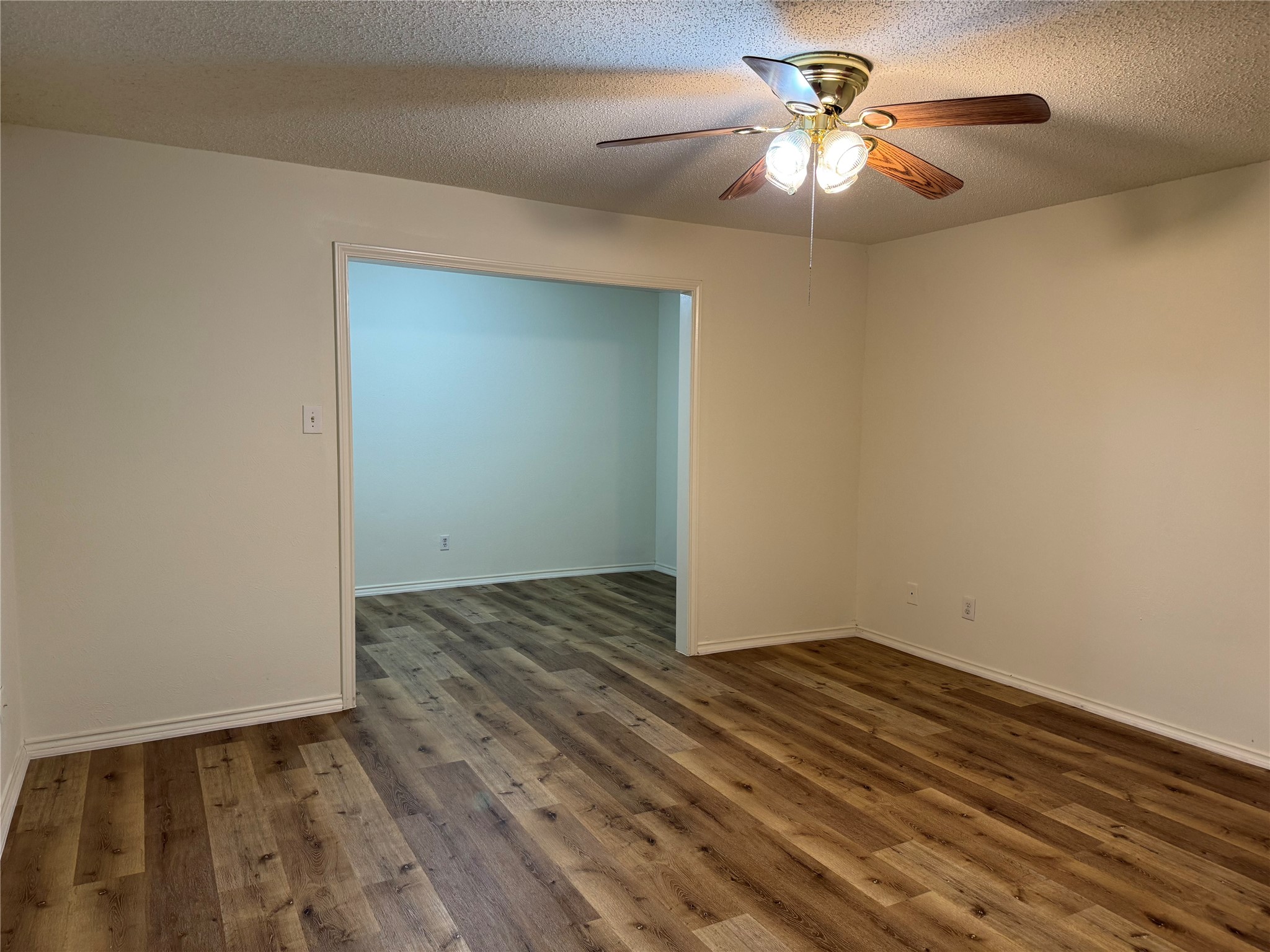 2217 Woodcreek Carrollton TX 75006