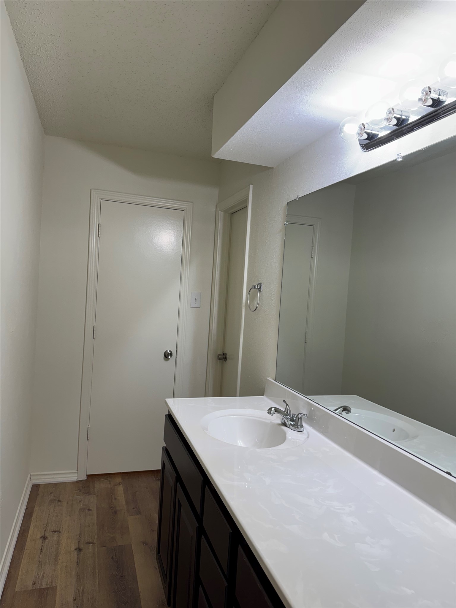 2217 Woodcreek Carrollton TX 75006