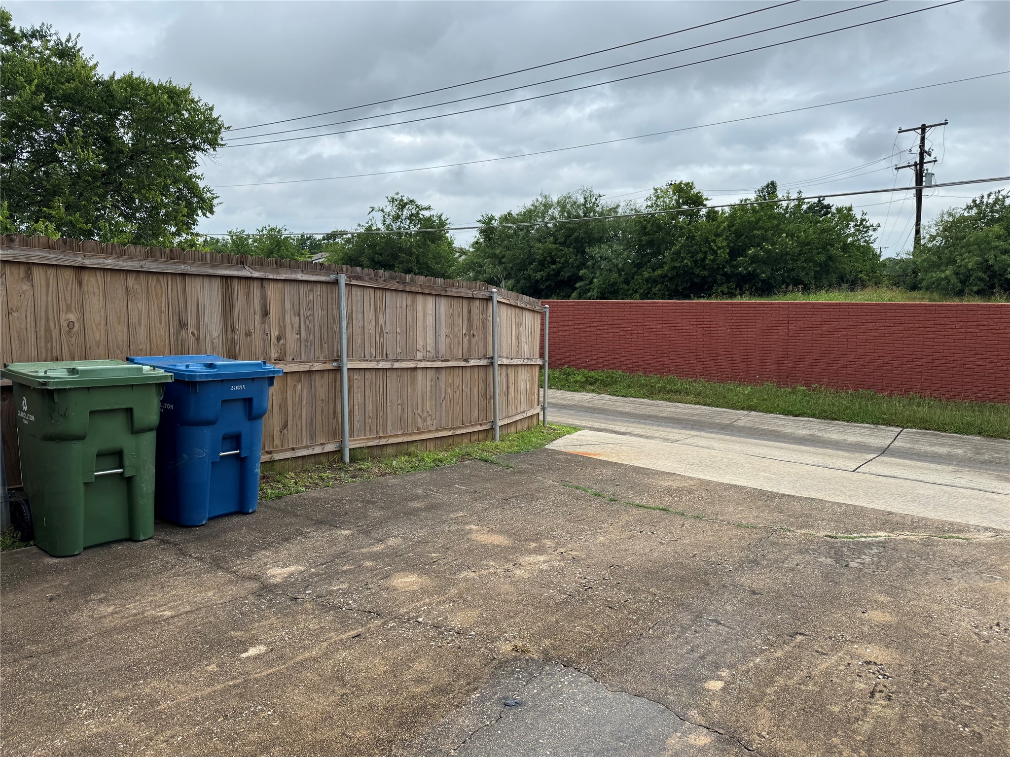 2217 Woodcreek Carrollton TX 75006