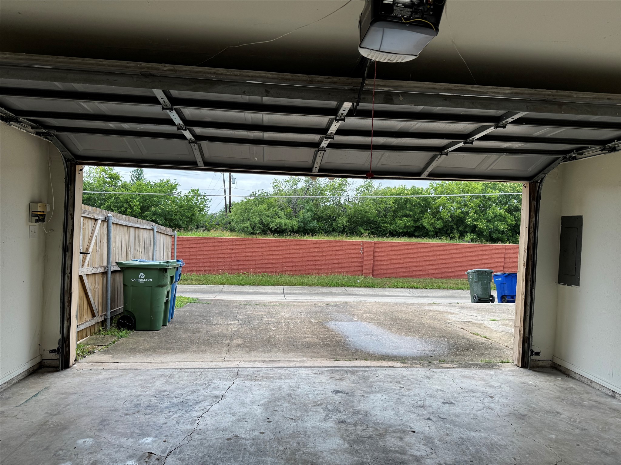 2217 Woodcreek Carrollton TX 75006
