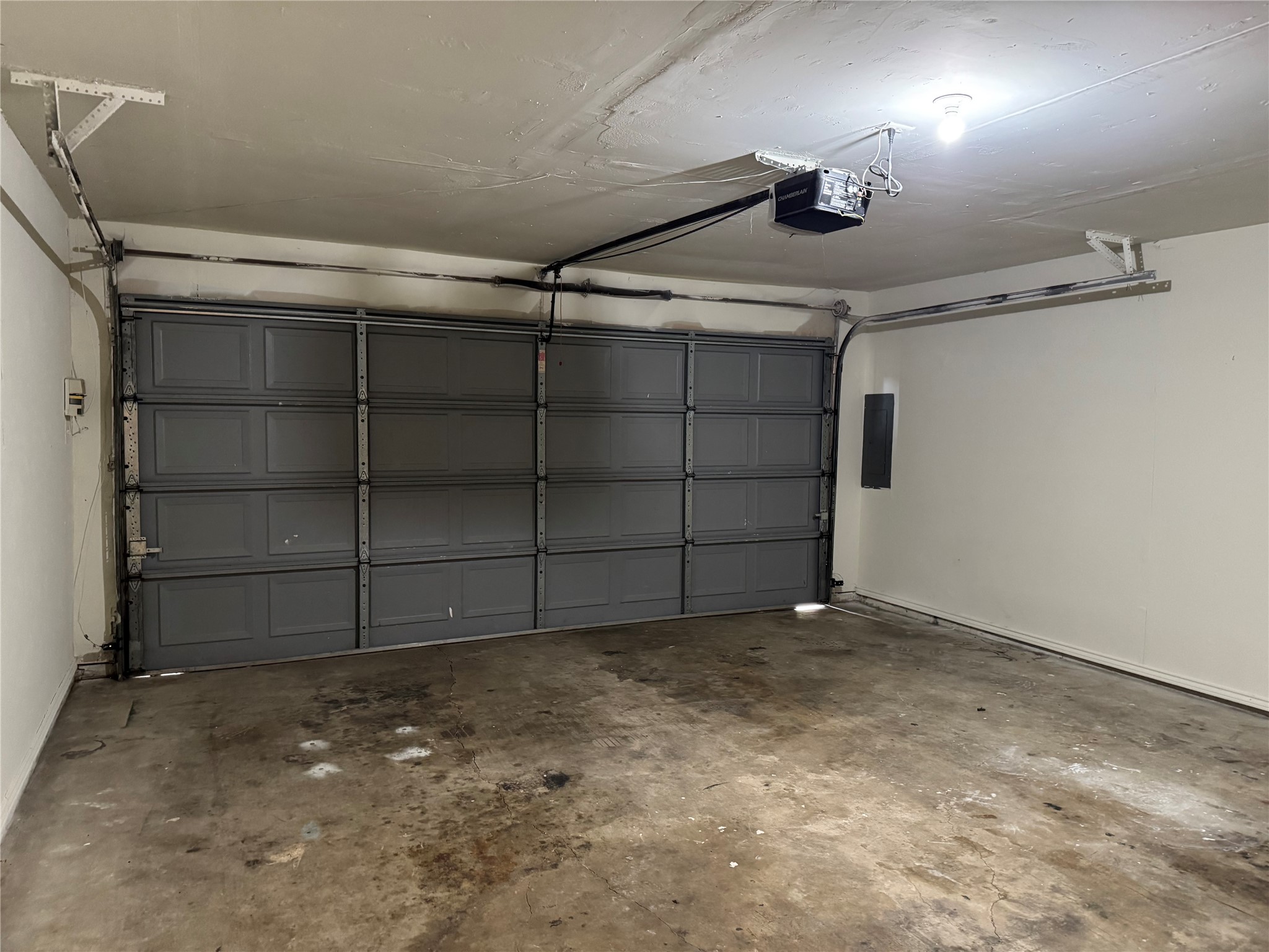 2217 Woodcreek Carrollton TX 75006