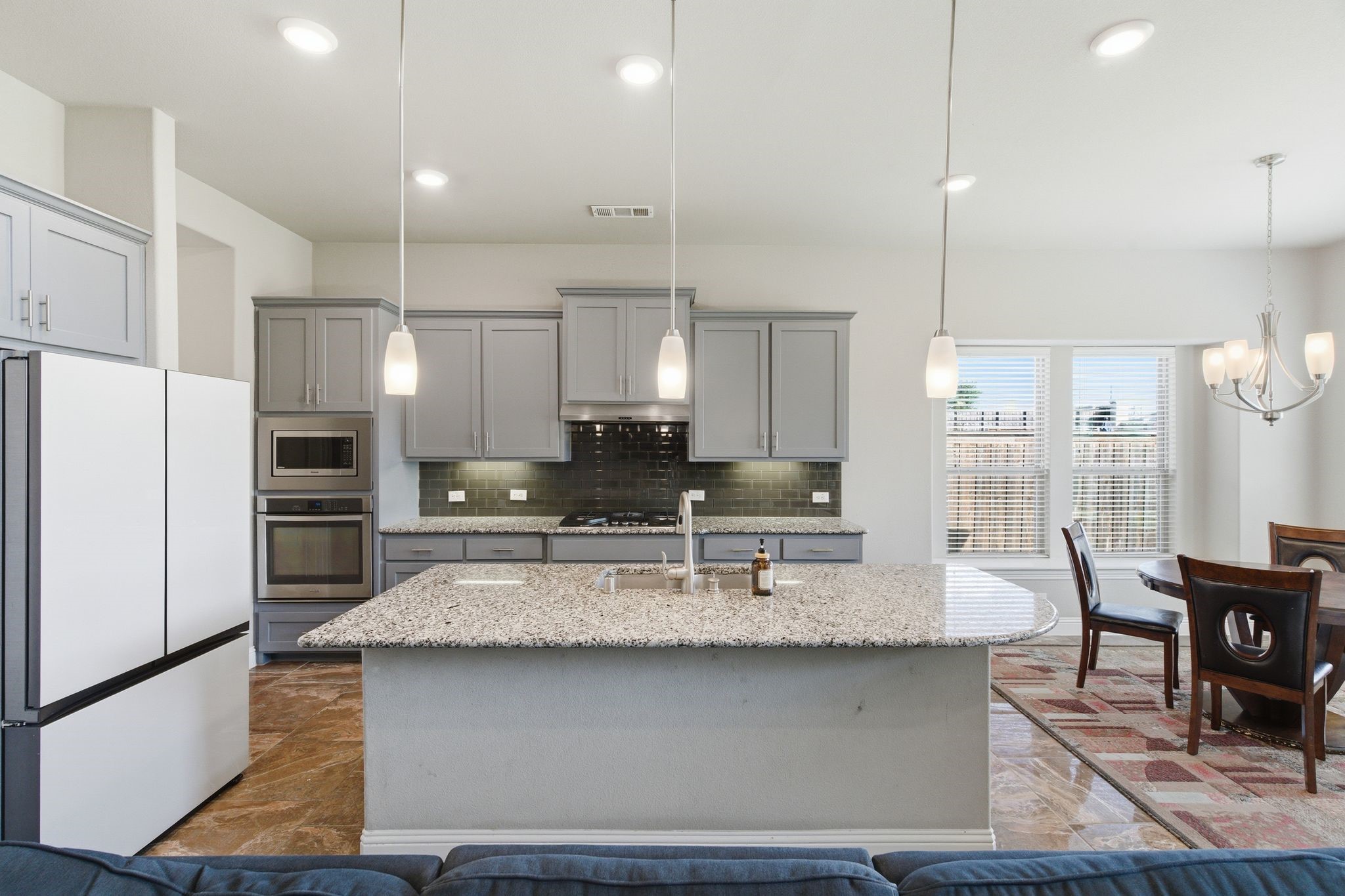 7452 Reverchon Drive Irving TX 75063
