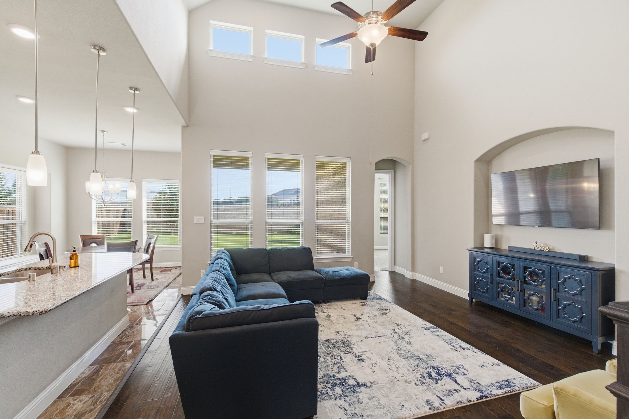 7452 Reverchon Drive Irving TX 75063