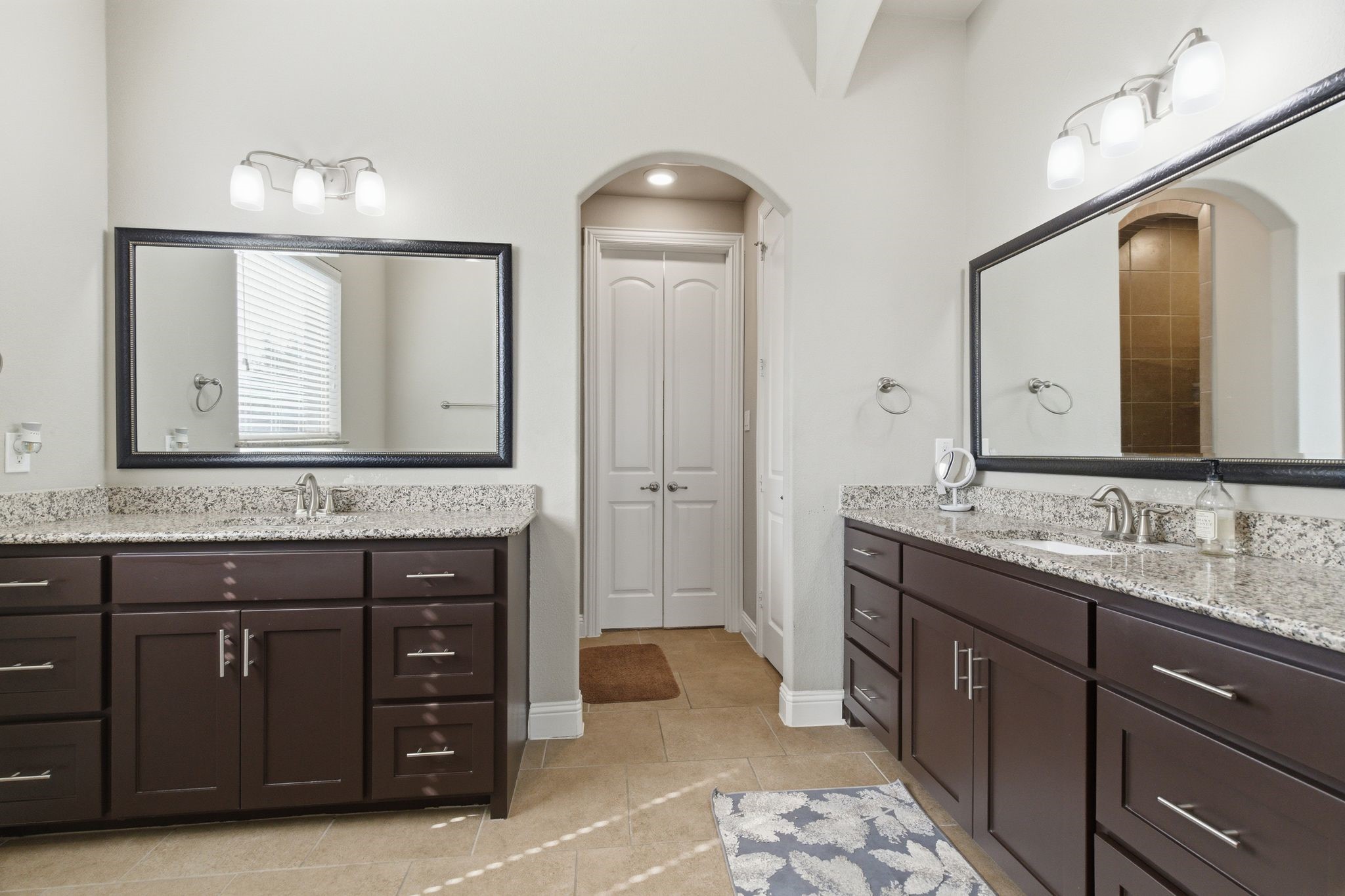 7452 Reverchon Drive Irving TX 75063