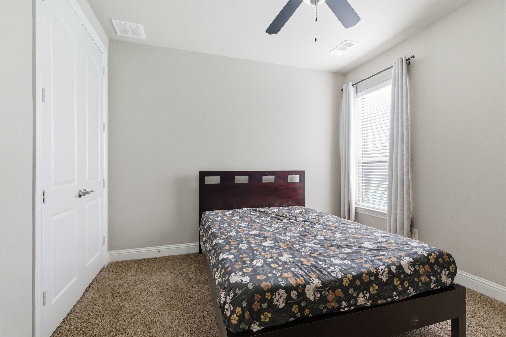 7452 Reverchon Drive Irving TX 75063