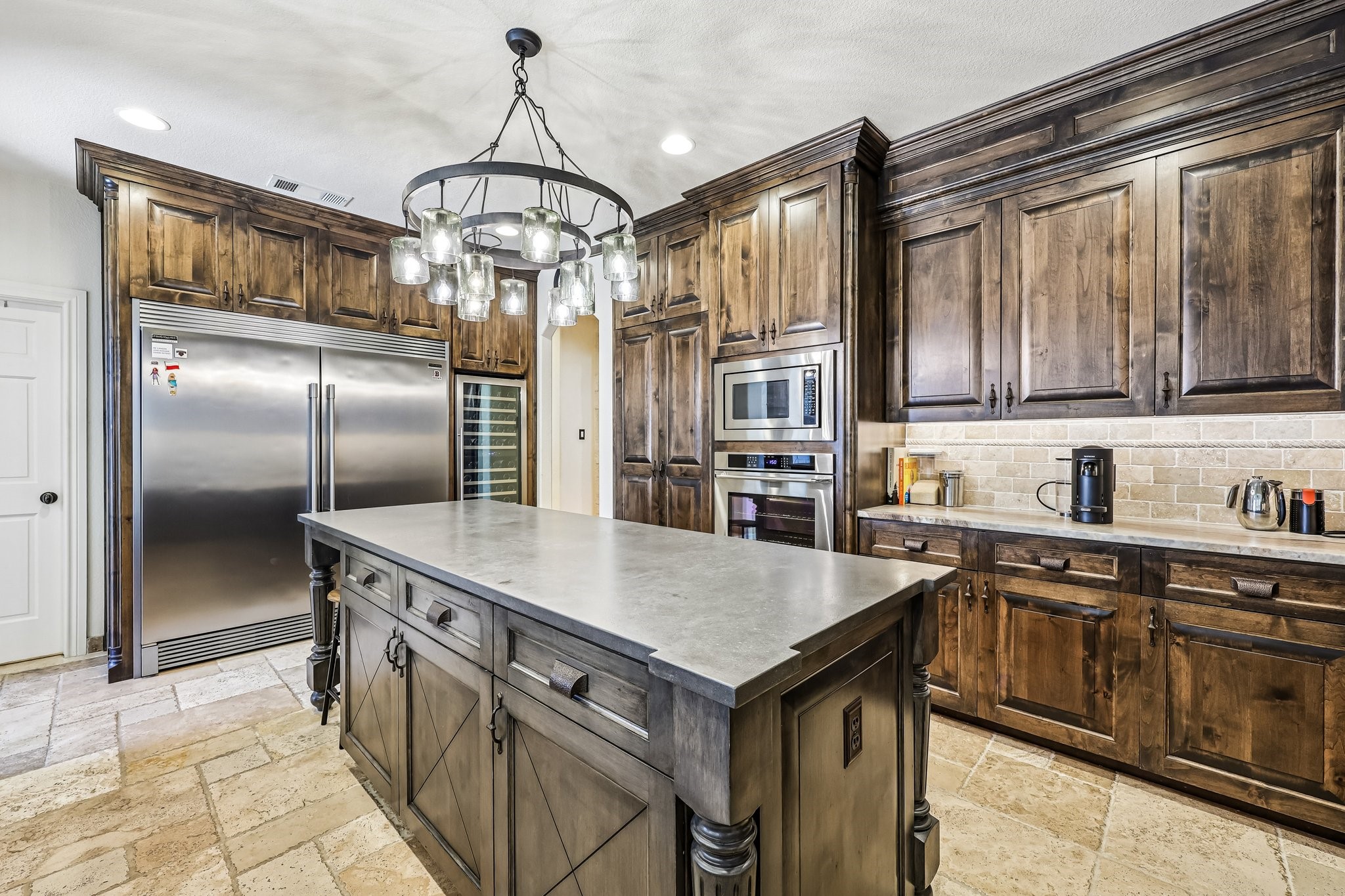 221 N Lucas Drive Grapevine TX 76051