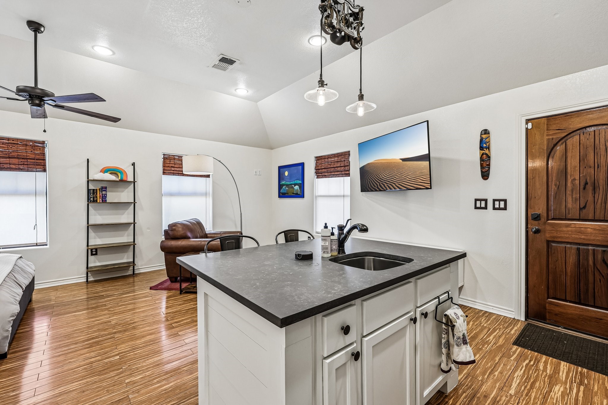 221 N Lucas Drive Grapevine TX 76051