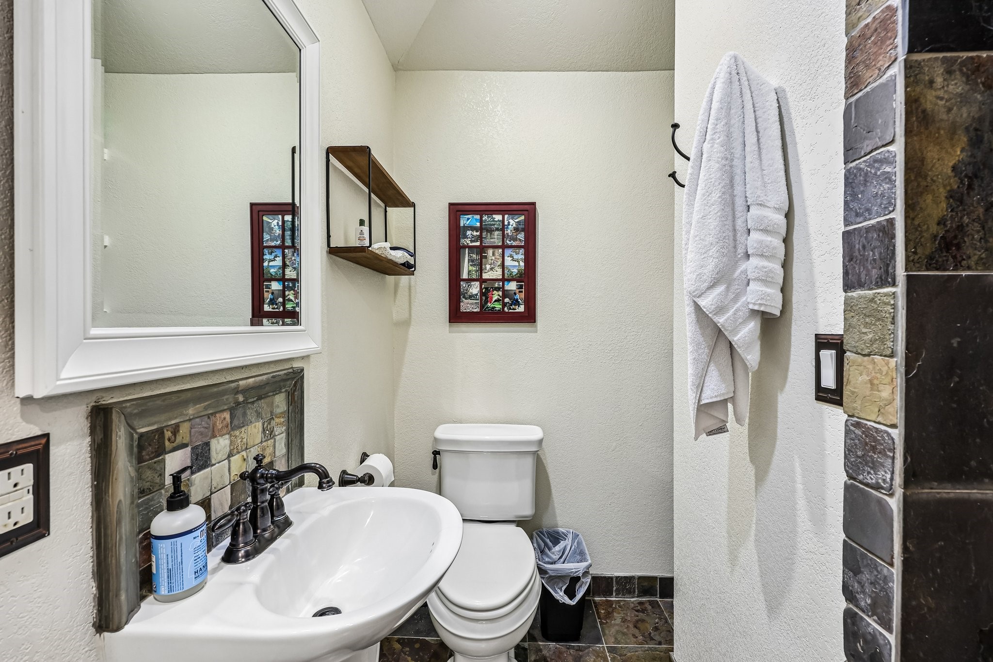 221 N Lucas Drive Grapevine TX 76051