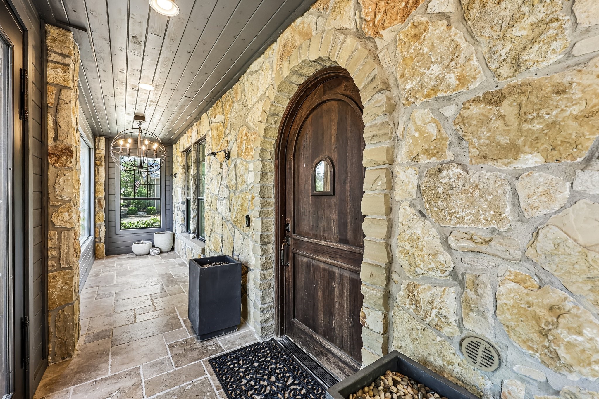 221 N Lucas Drive Grapevine TX 76051