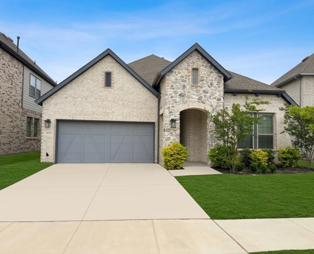 1612 Birch Street Mansfield TX 76063