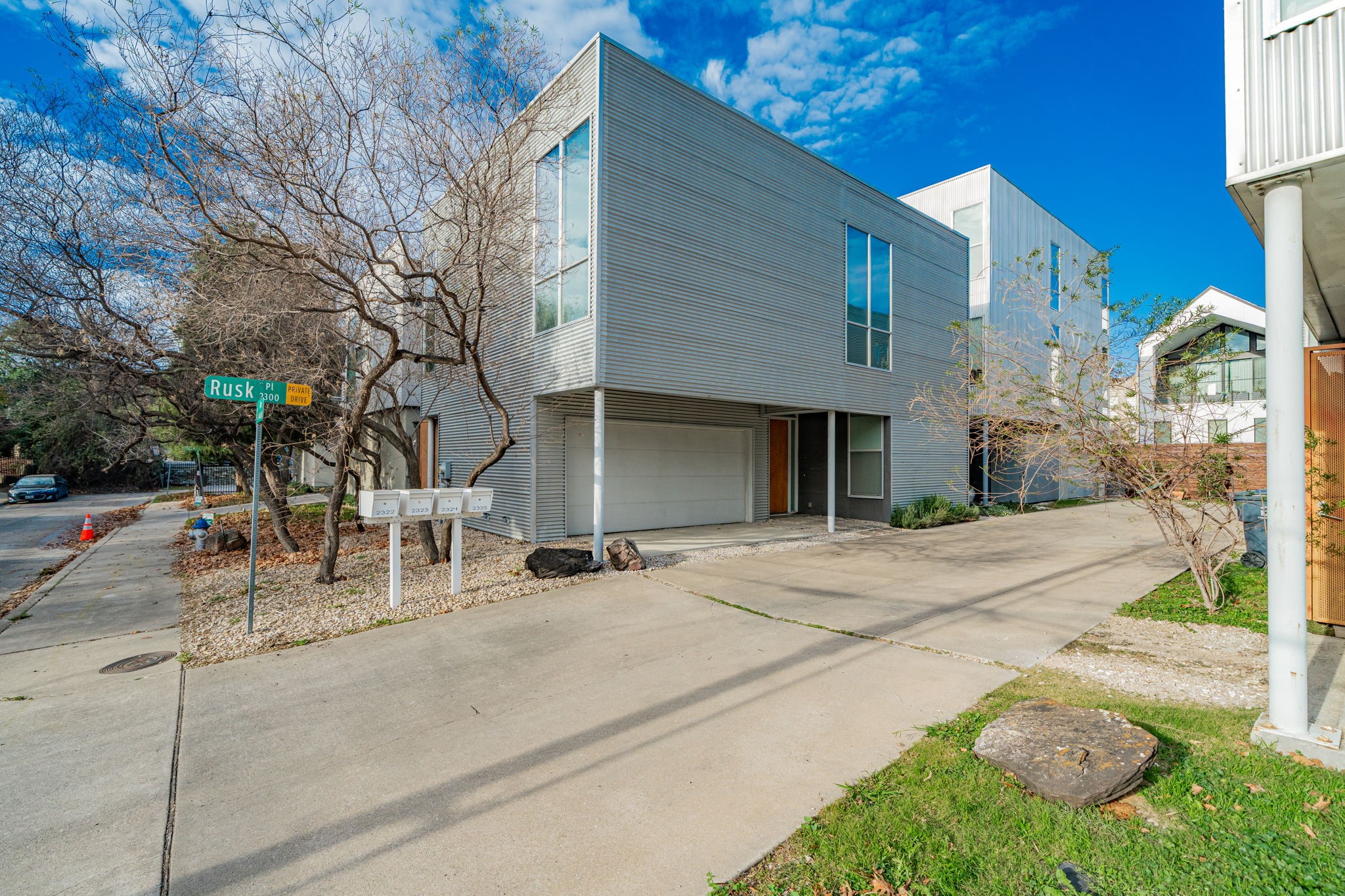 2325 Rusk Place Dallas TX 75204