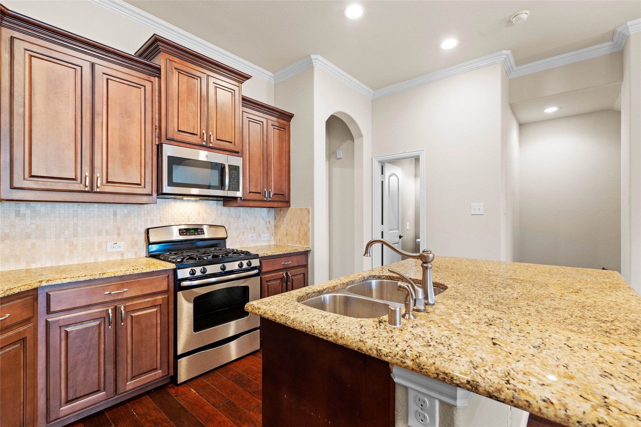 6465 Naples Drive Irving TX 75039