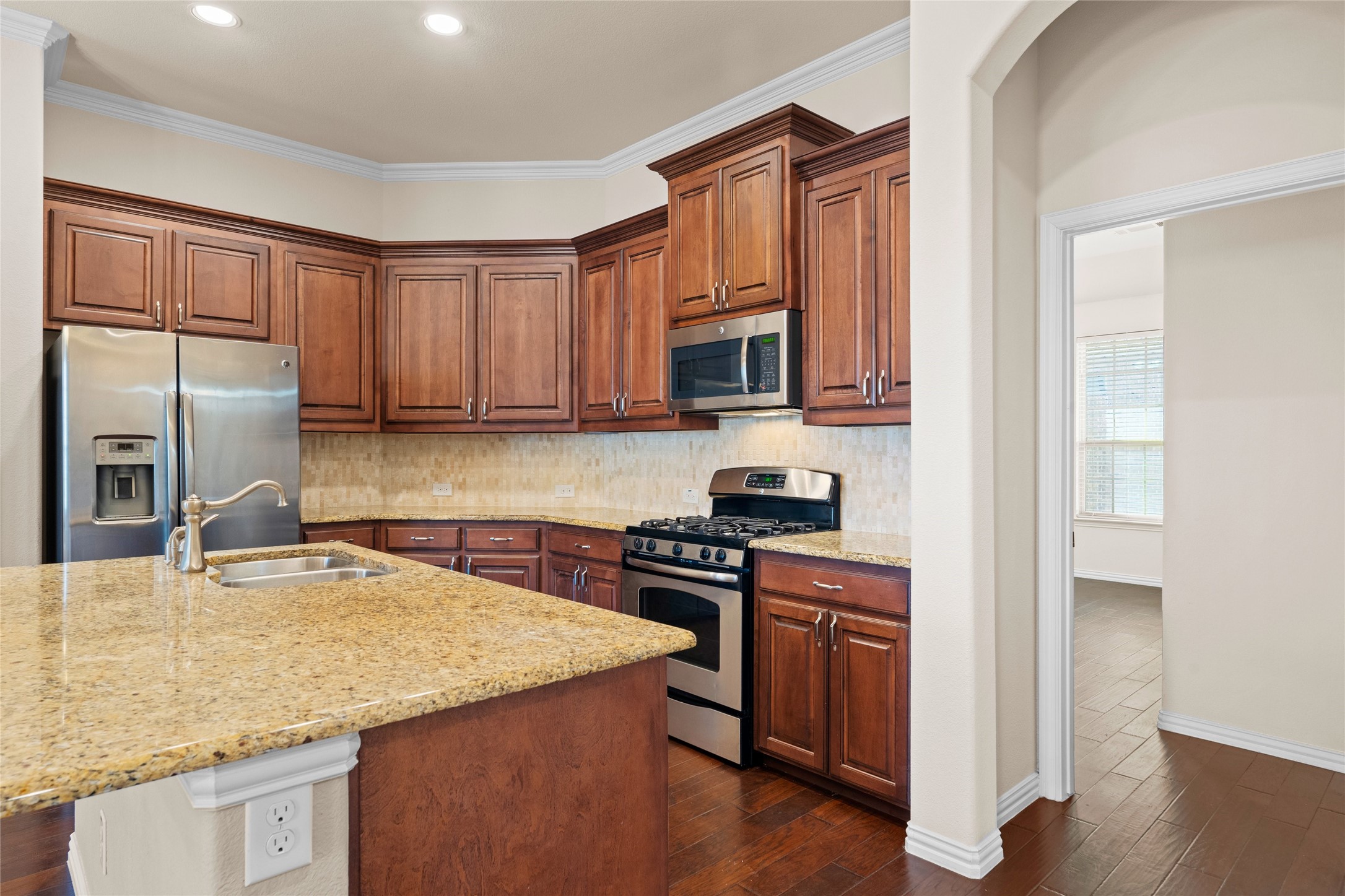 6465 Naples Drive Irving TX 75039