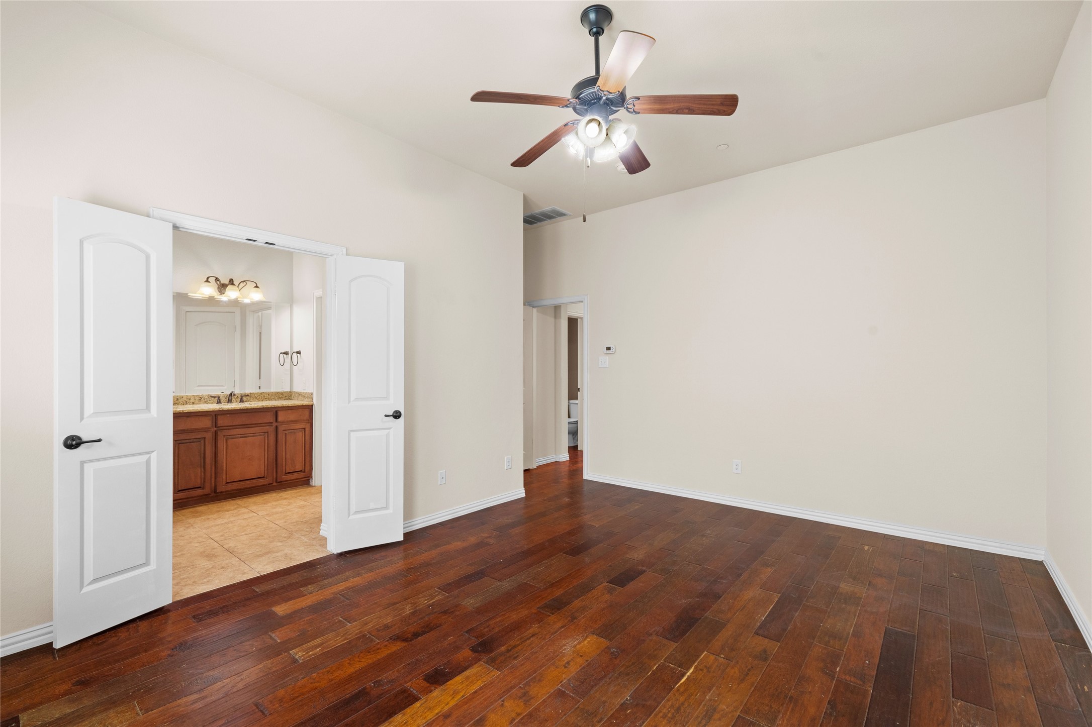 6465 Naples Drive Irving TX 75039