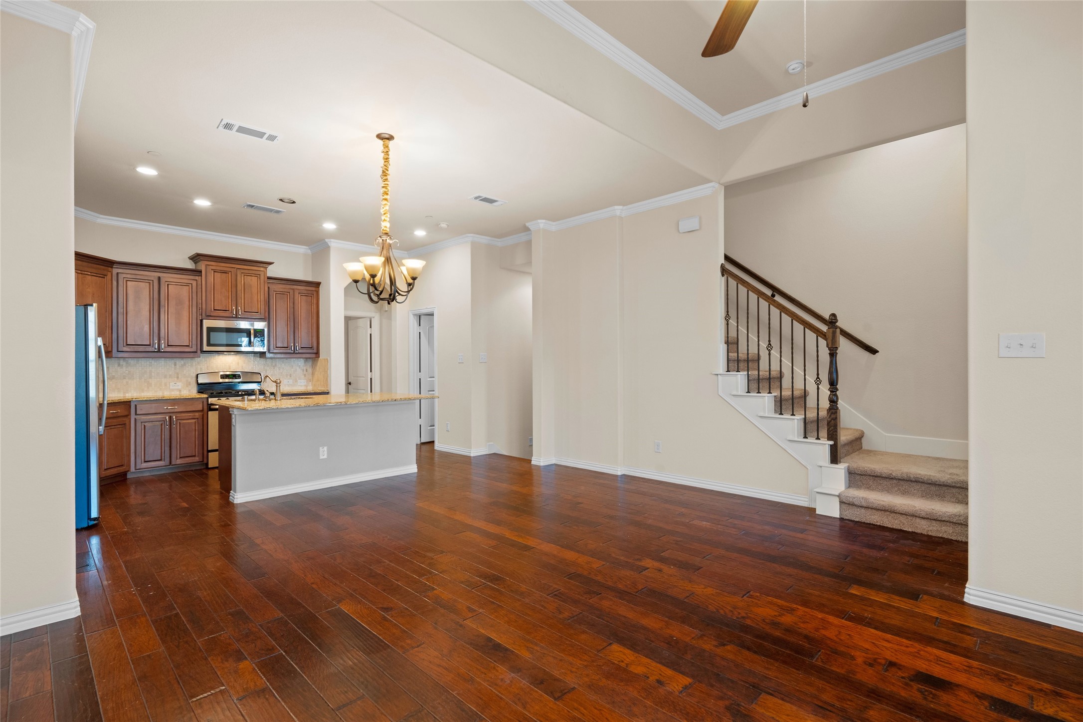 6465 Naples Drive Irving TX 75039