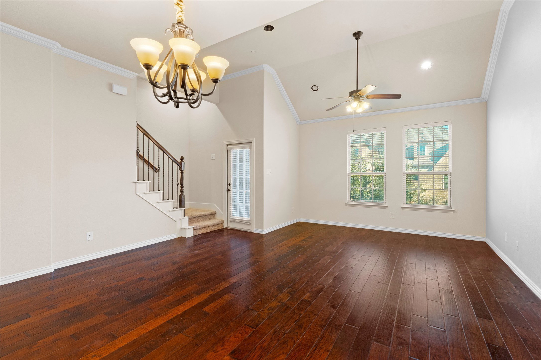 6465 Naples Drive Irving TX 75039