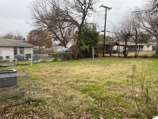 1502 N Pikeview Terrace Arlington TX 76011