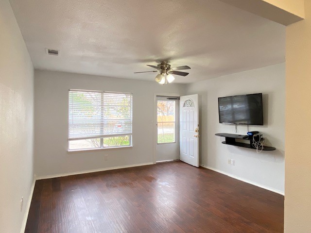 1502 N Pikeview Terrace Arlington TX 76011