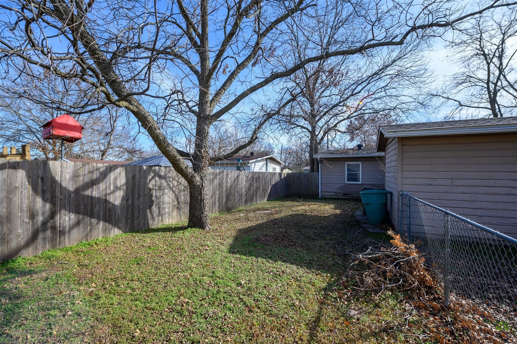 221 W Burton Street Sherman TX 75092