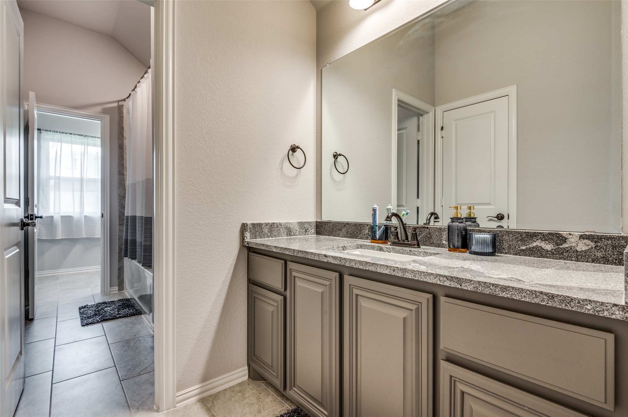 1241 Ronald Street Desoto TX 75115