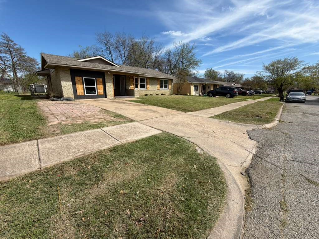 1709 Dorothy Drive Grand Prairie TX 75051