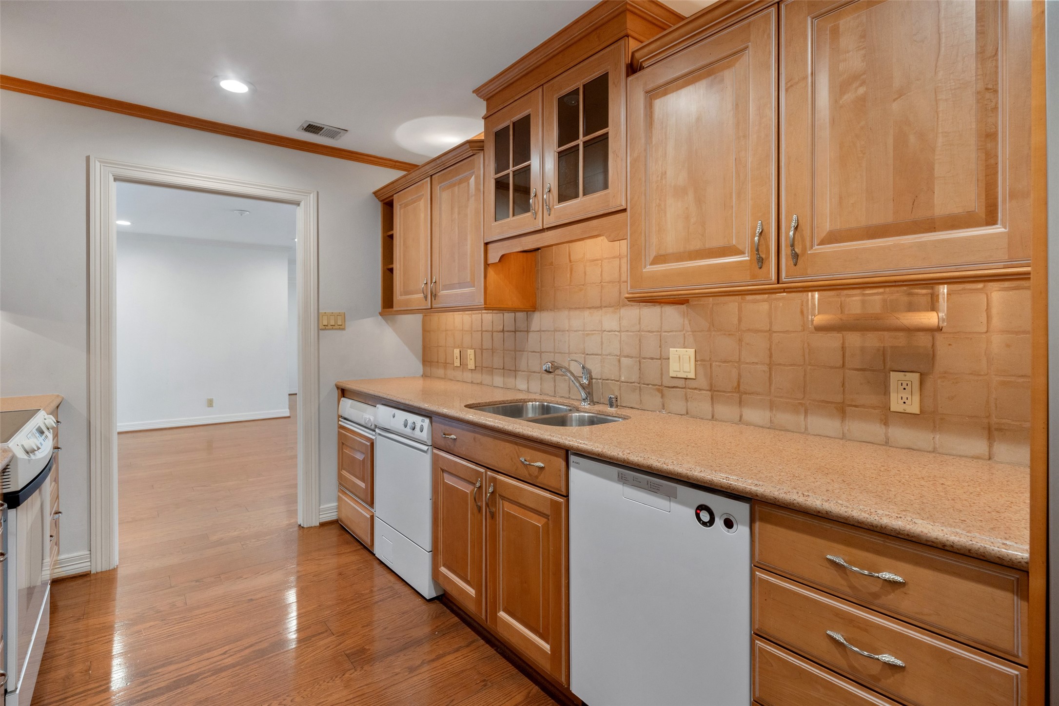 6335 W Northwest Highway Dallas TX 75225